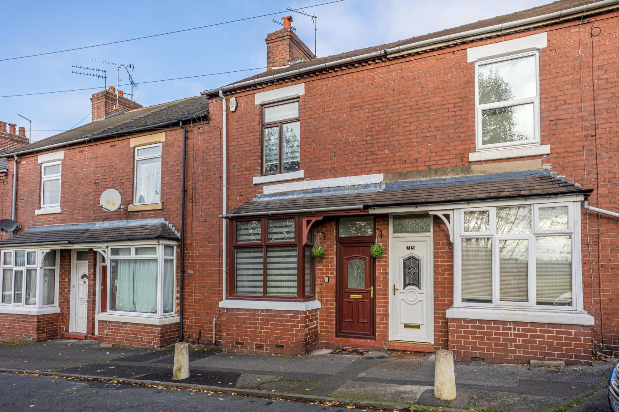 Coronation House By Yourstays - 3 Bedroom House In Newcastle-Under-Lyme Stoke-on-Trent المظهر الخارجي الصورة